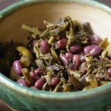 タラの芽と小豆の煮物